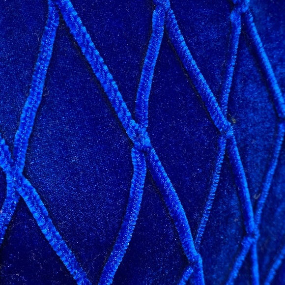 Sawyer Creek Studio, Velvet Robe - Picture 6 of 10